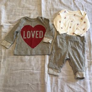Carter’s Loved 3-piece Outift